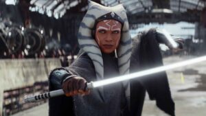 La segunda temporada de "Ahsoka" llegará en 2027, dejando un hueco histórico en Disney+ y apuntando a las celebraciones del medio siglo de Star Wars.